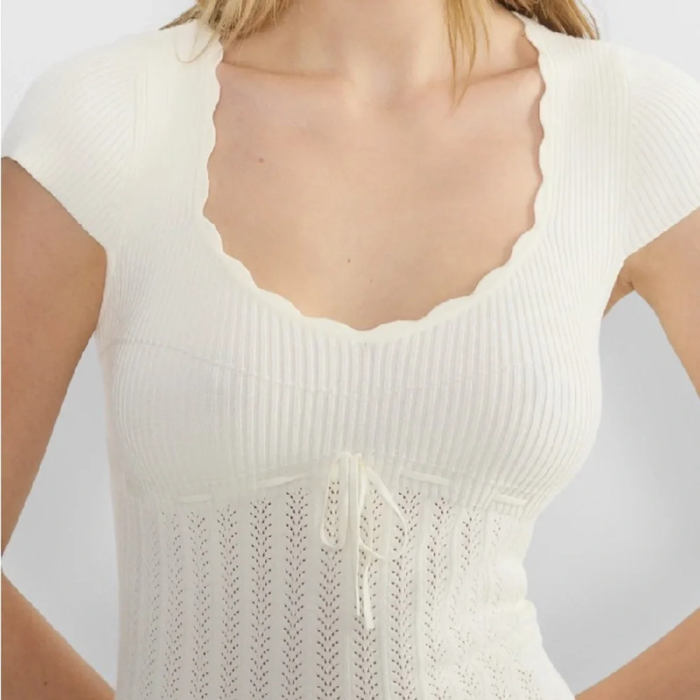 Aritzia Soloist Short-sleeve Cream Ribbed Knit Top - Picture 2 of 5